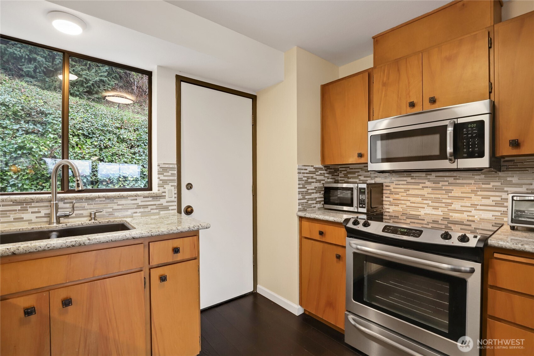 3134 Sahali Drive, Unit N Bremerton, WA 98310 - Photo 11 of 30