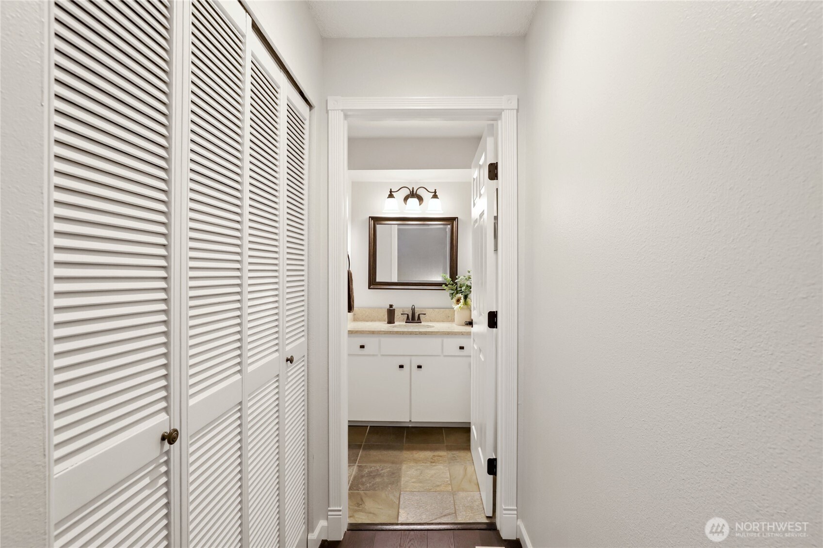 3134 Sahali Drive, Unit N Bremerton, WA 98310 - Photo 13 of 30