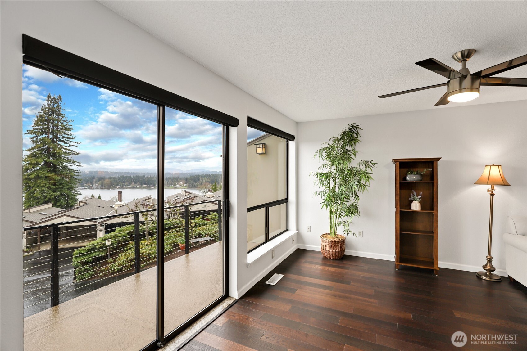 3134 Sahali Drive, Unit N Bremerton, WA 98310 - Photo 8 of 30