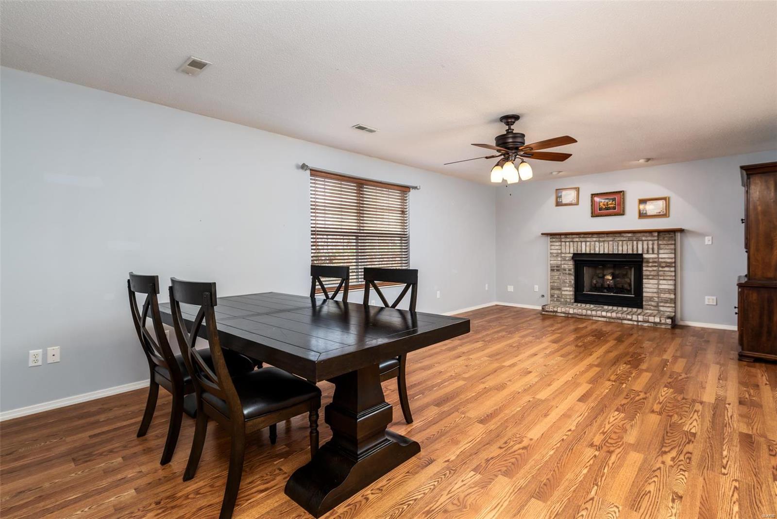 1549 Round Top Ridge O'Fallon, IL 62269 - Photo 11 of 31