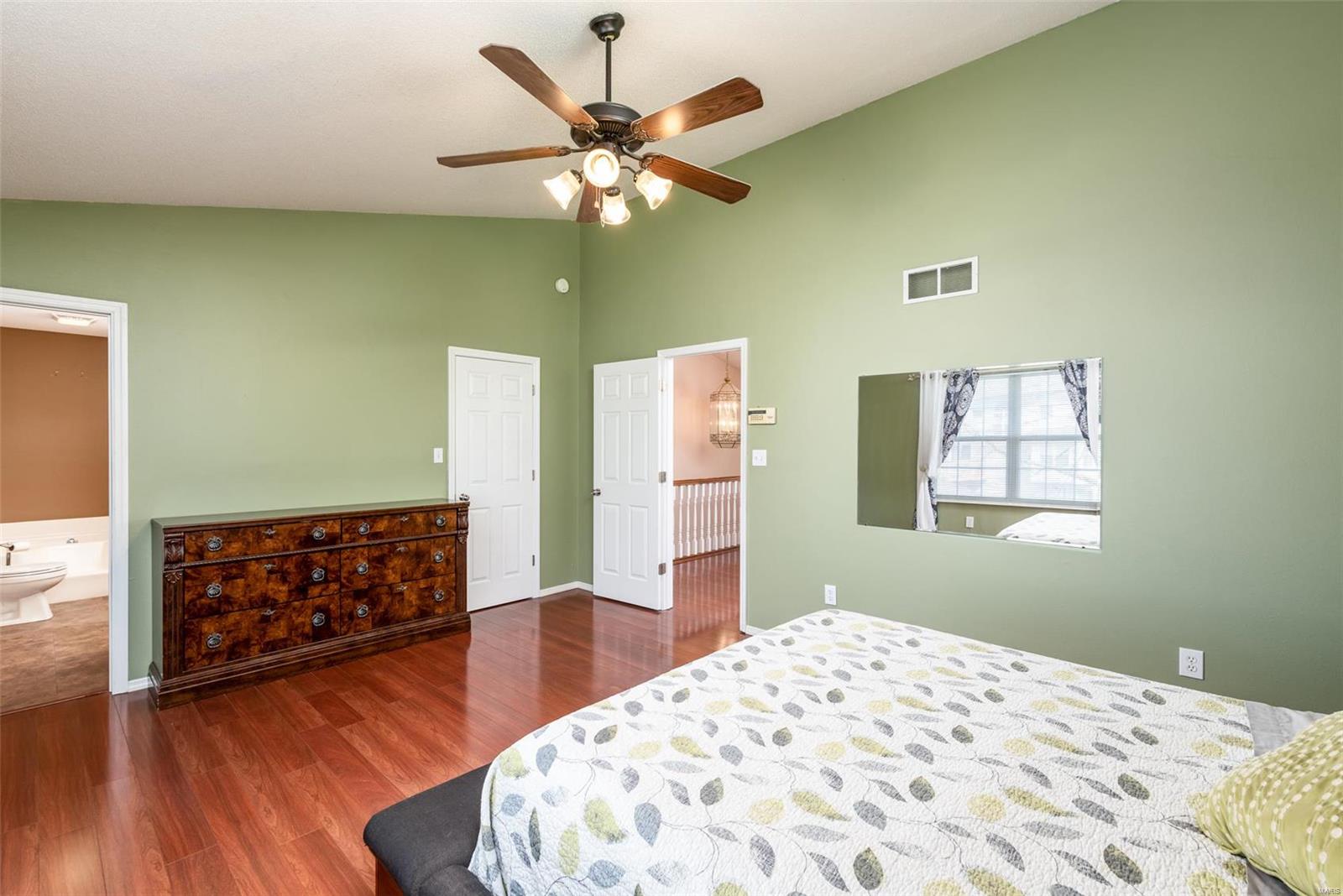 1549 Round Top Ridge O'Fallon, IL 62269 - Photo 16 of 31