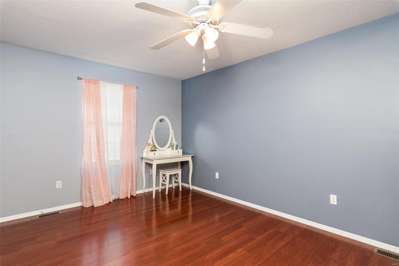 1549 Round Top Ridge O'Fallon, IL 62269 - Photo 20 of 31