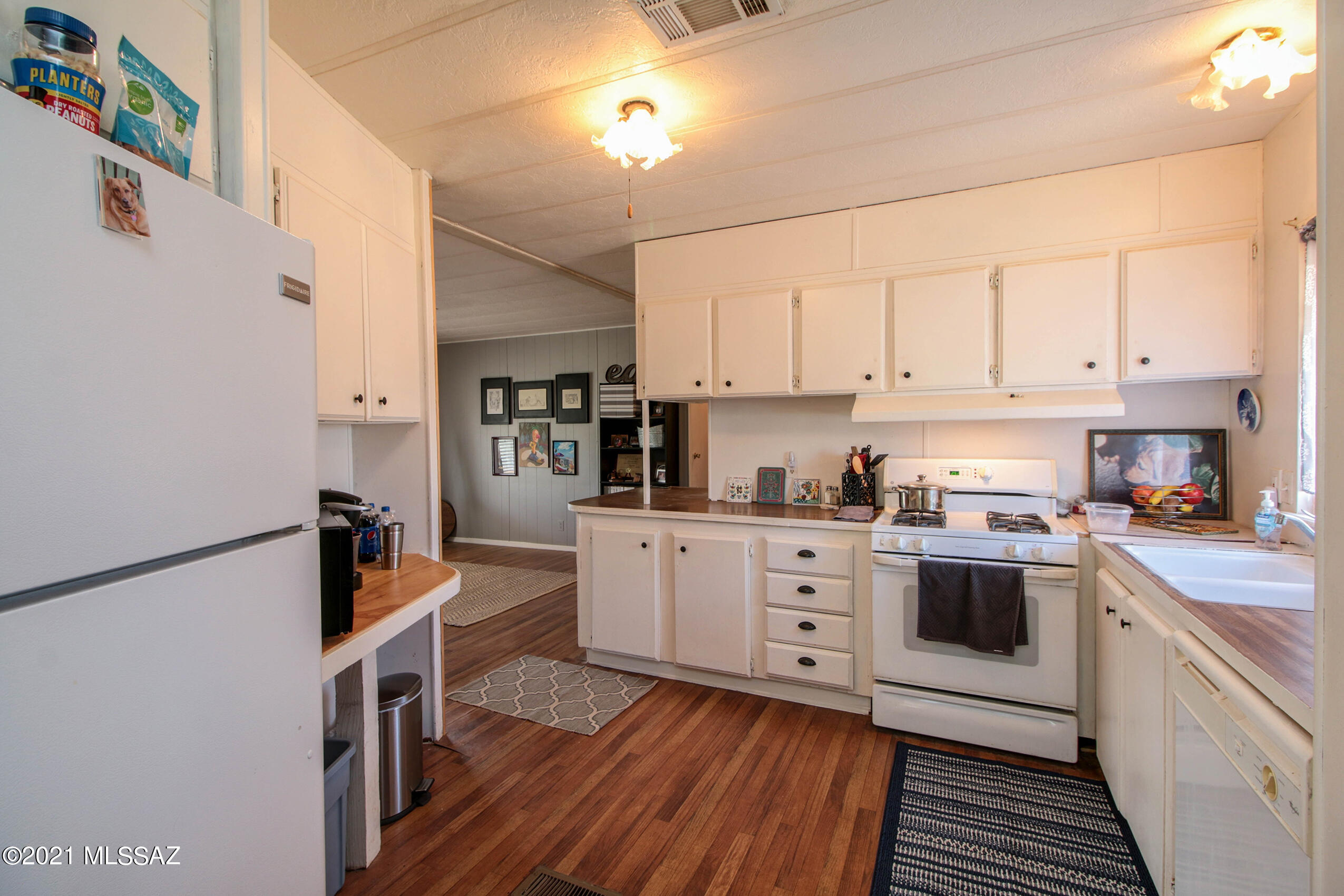 17642 West Chinle Road Marana, AZ 85653 - Photo 12 of 31