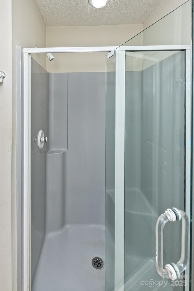 4471 Cove Loop Road Hendersonville, NC 28739 - Photo 20 of 30 Gallery Image 20