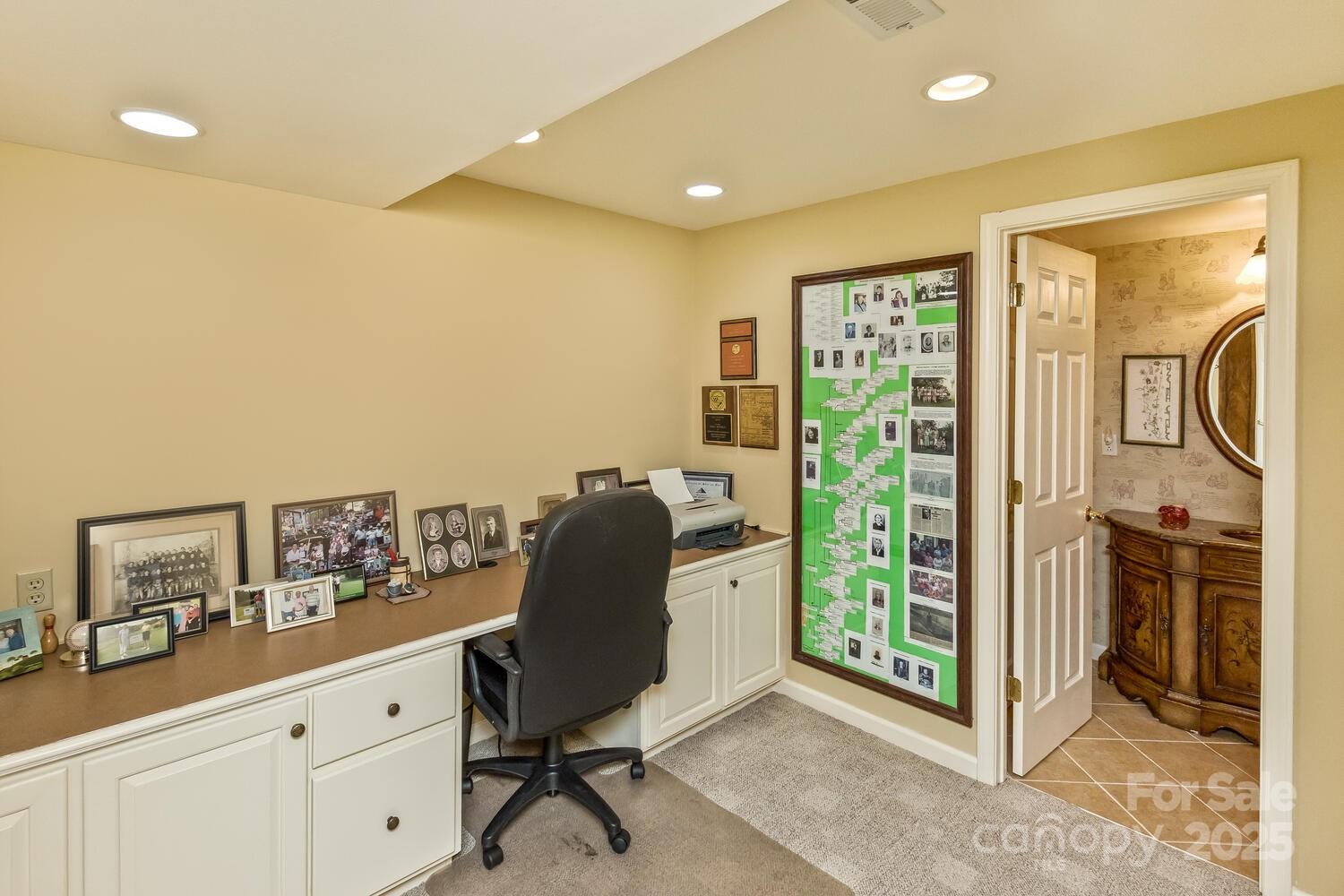 4471 Cove Loop Road Hendersonville, NC 28739 - Photo 27 of 30 Gallery Image 27