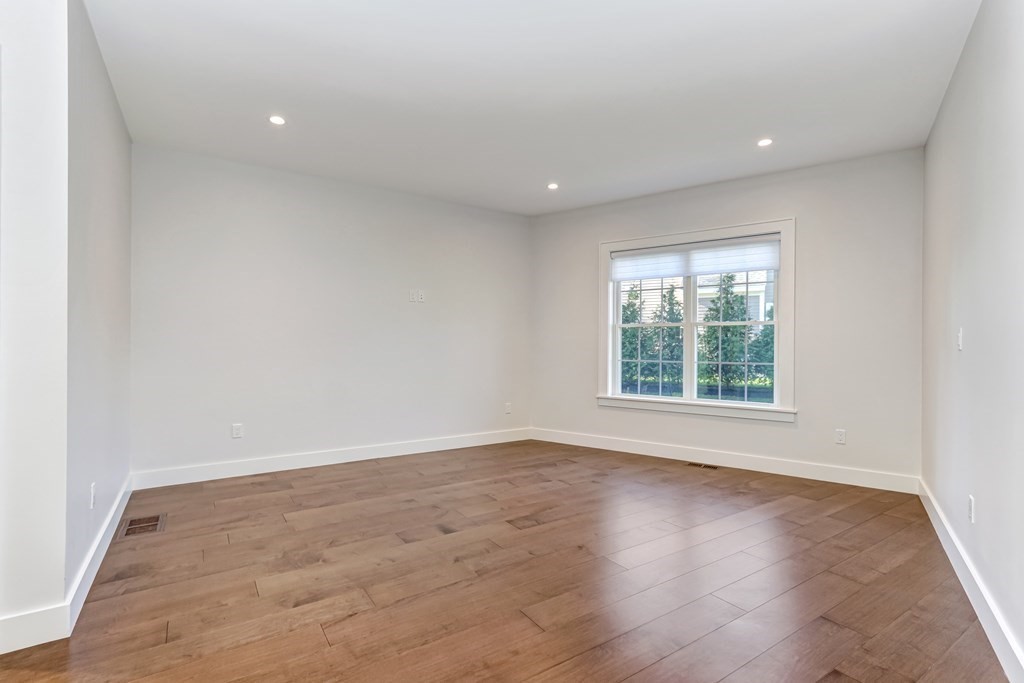 26 Hedgerow Ln. Westwood, MA 02090 - Photo 14 of 41