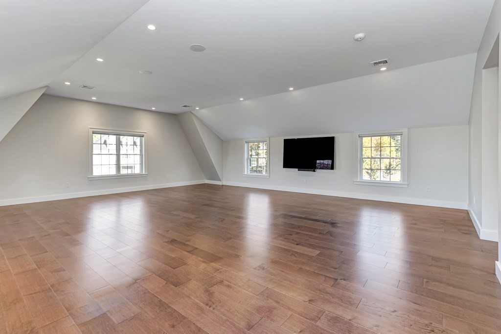 26 Hedgerow Ln. Westwood, MA 02090 - Photo 20 of 41