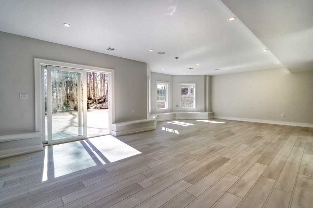 26 Hedgerow Ln. Westwood, MA 02090 - Photo 35 of 41