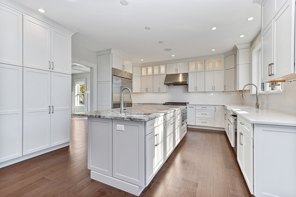 26 Hedgerow Ln. Westwood, MA 02090 - Photo 9 of 41