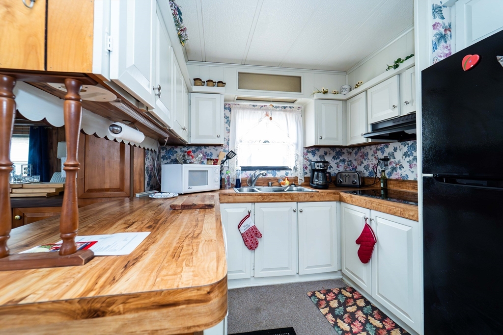 156 Windswept Road Wareham, MA 02576 - Photo 11 of 34