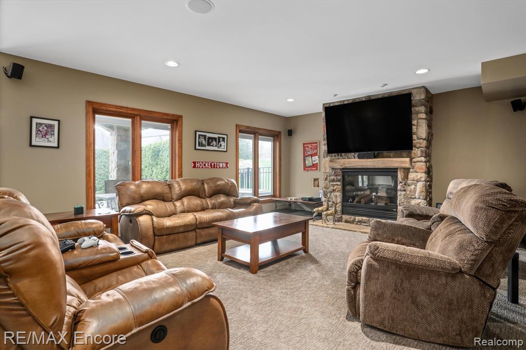 6993 Oakhurst Ridge Road Clarkston, MI 48348 - Photo 45 of 58 Gallery Image 45