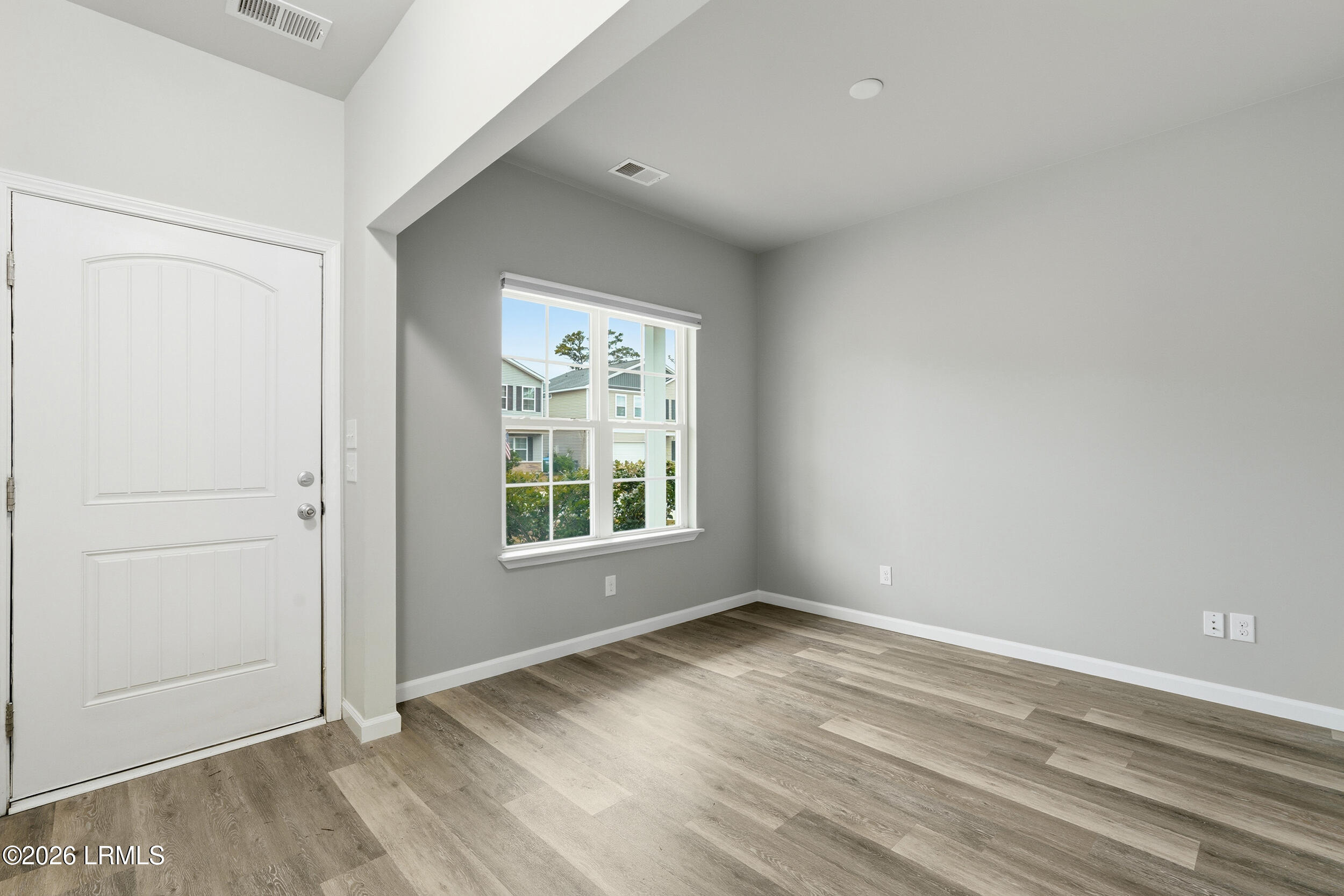 25 Chestnut Street Beaufort, SC 29906 - Photo 3 of 39 IMG_3350