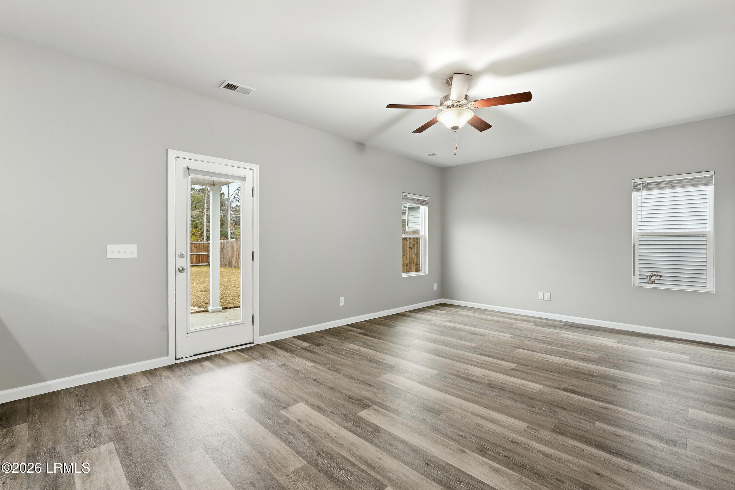 25 Chestnut Street Beaufort, SC 29906 - Photo 5 of 39 IMG_3352