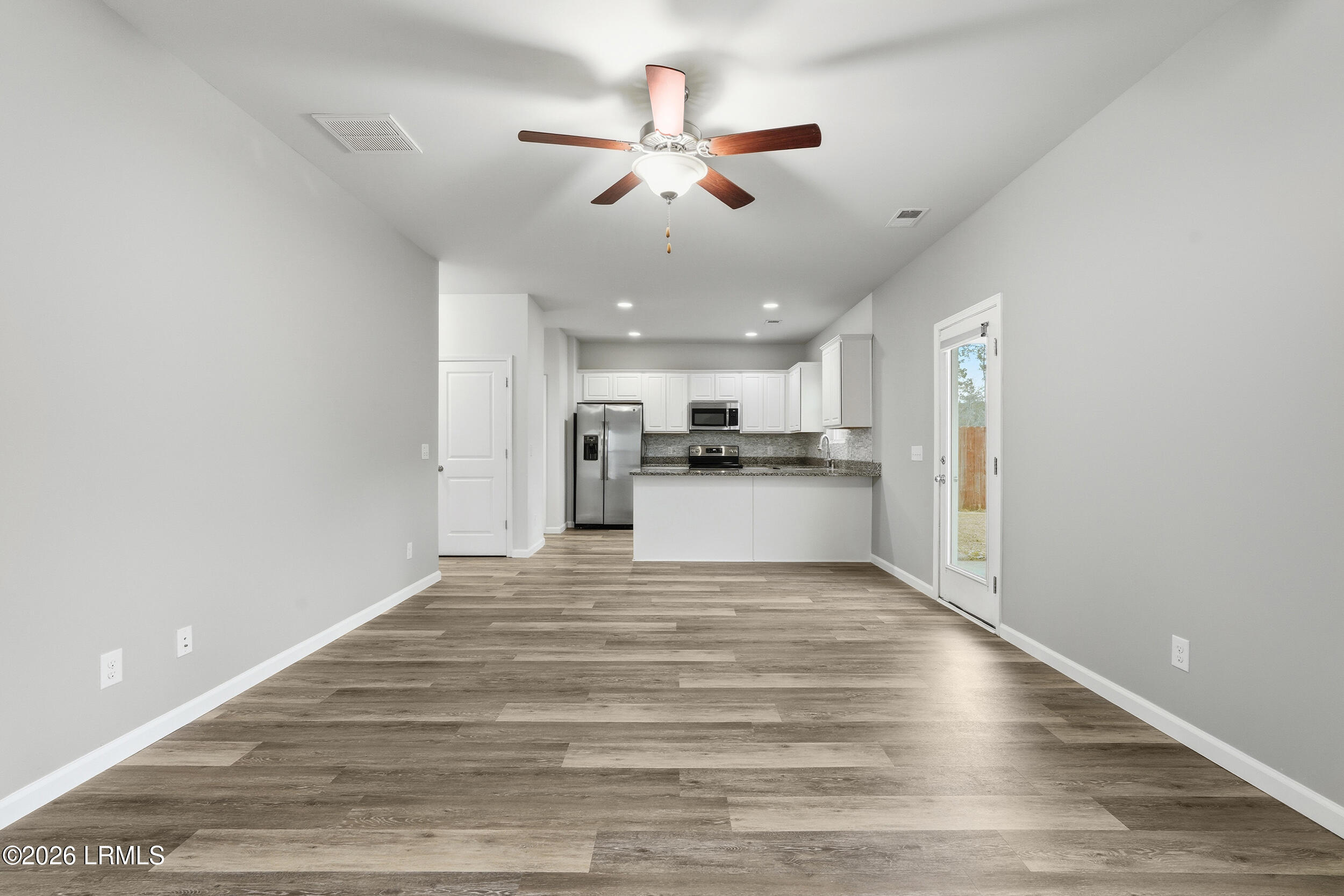 25 Chestnut Street Beaufort, SC 29906 - Photo 8 of 39 IMG_3355