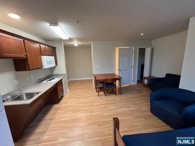 $1,350 | 169 Barclay Street, Unit 106, Paterson, NJ 07503
