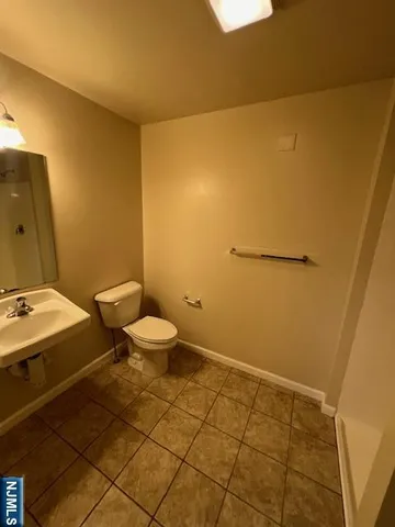 $1,350 | 169 Barclay Street, Unit 106, Paterson, NJ 07503