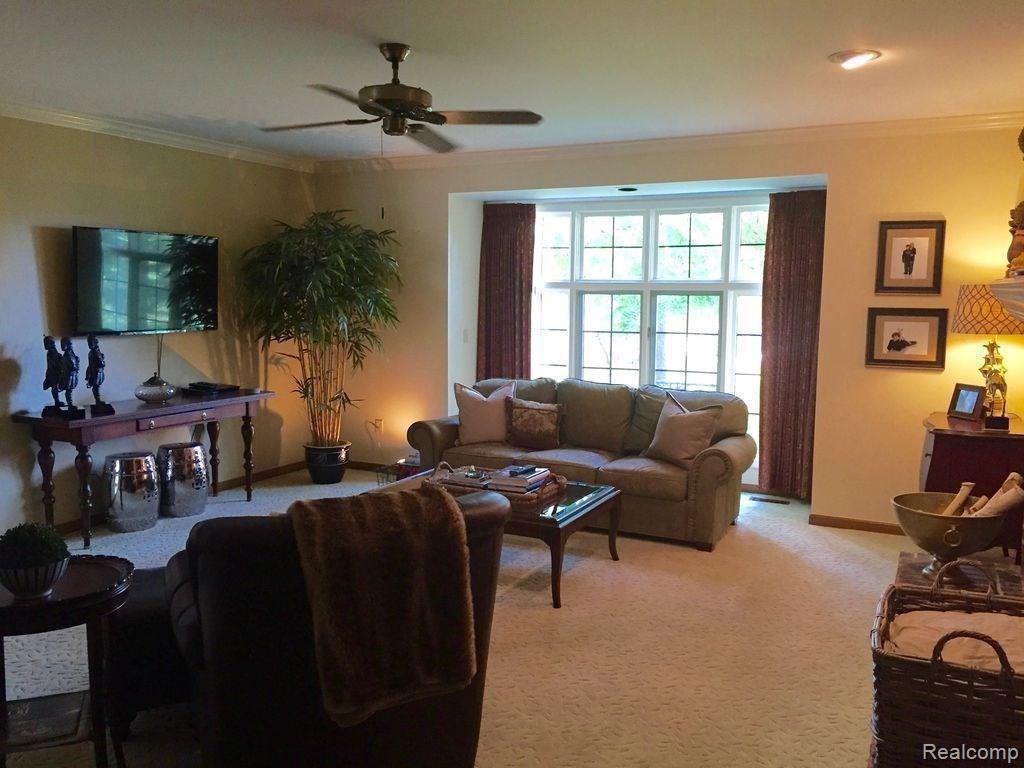688 Snowmass Drive Rochester Hills, MI 48309 - Photo 11 of 45