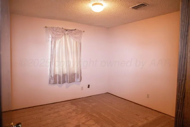 $255,000 | 900 Maple Avenue, Panhandle, TX 79068