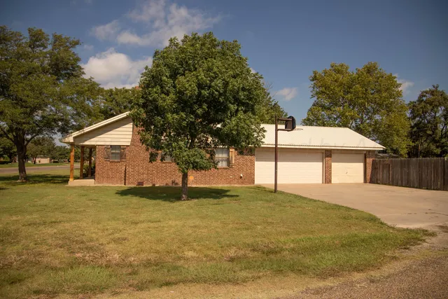 $255,000 | 900 Maple Avenue, Panhandle, TX 79068
