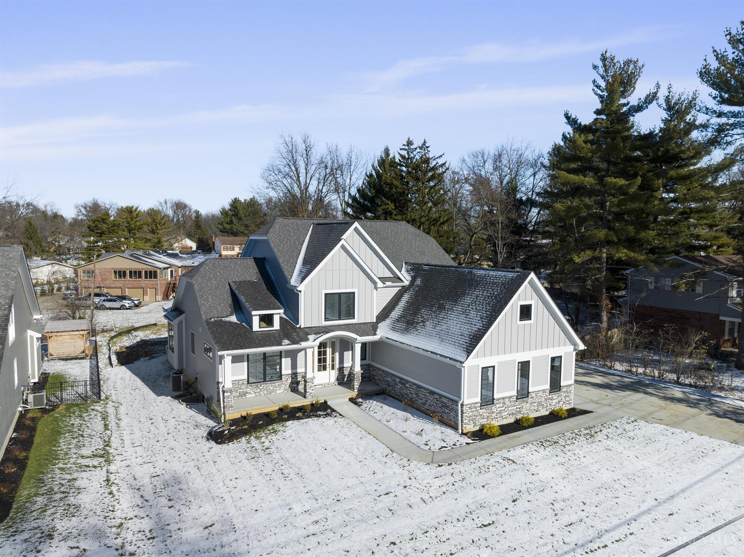 8010 Remington Road Montgomery, OH 45242 - Photo 3 of 53 Gallery Image 3