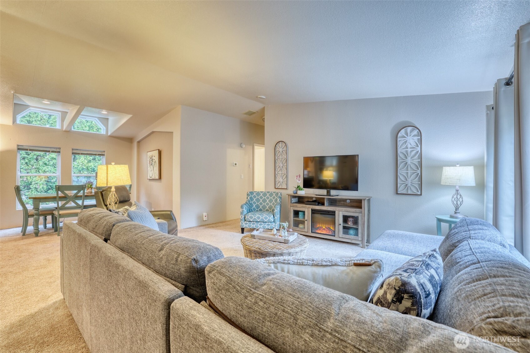 9111 66th Avenue Northwest, Unit 139 Gig Harbor, WA 98332 - Photo 4 of 40