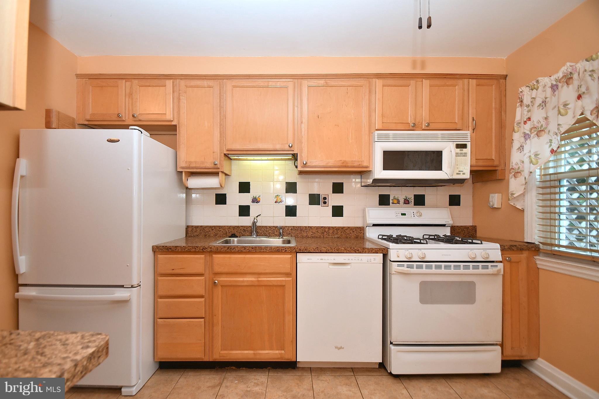 117 Murdock Road Baltimore, MD 21212 - Photo 7 of 24 Kitchen