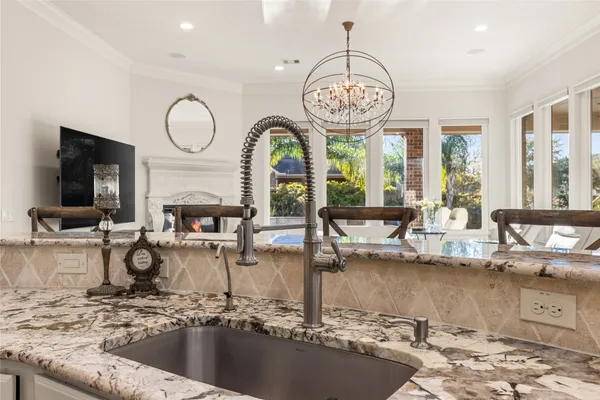 $729,000 | 13702 Banks View Court, Houston, TX 77059