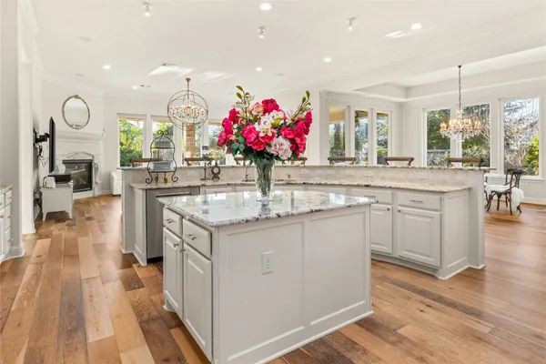 $729,000 | 13702 Banks View Court, Houston, TX 77059