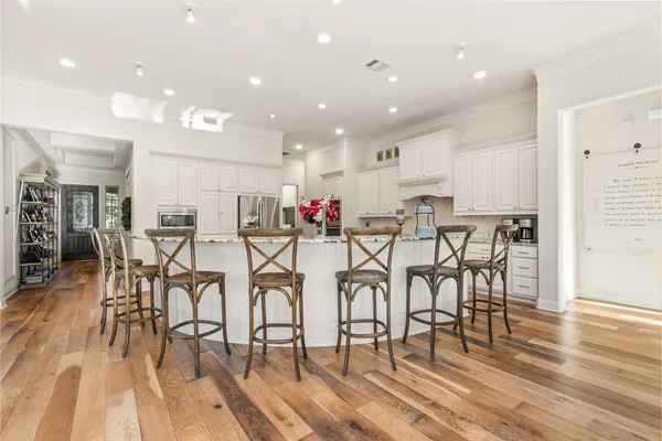 $729,000 | 13702 Banks View Court, Houston, TX 77059