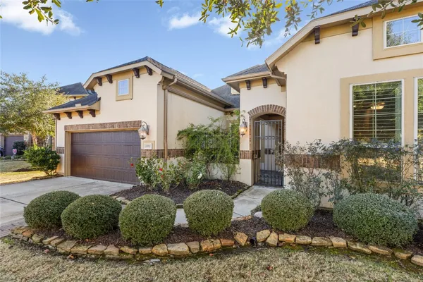 $729,000 | 13702 Banks View Court, Houston, TX 77059