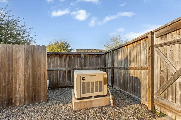 $729,000 | 13702 Banks View Court, Houston, TX 77059