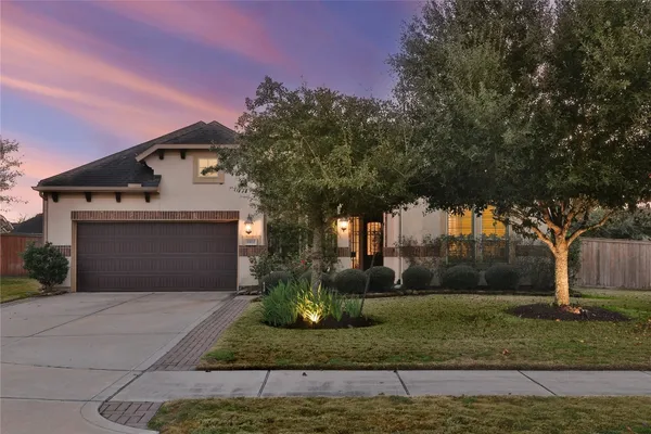 $729,000 | 13702 Banks View Court, Houston, TX 77059