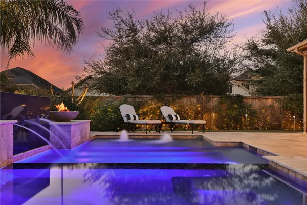 $729,000 | 13702 Banks View Court, Houston, TX 77059