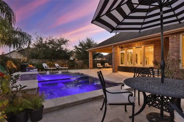 $729,000 | 13702 Banks View Court, Houston, TX 77059