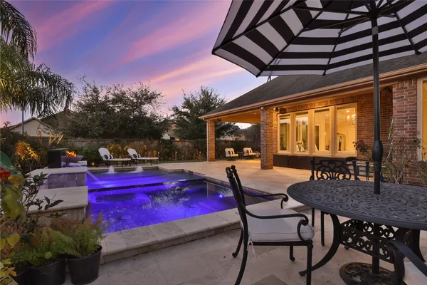 $729,000 | 13702 Banks View Court, Houston, TX 77059