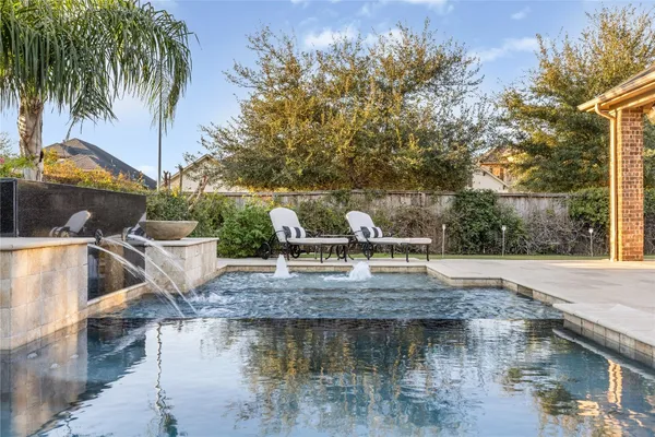 $729,000 | 13702 Banks View Court, Houston, TX 77059