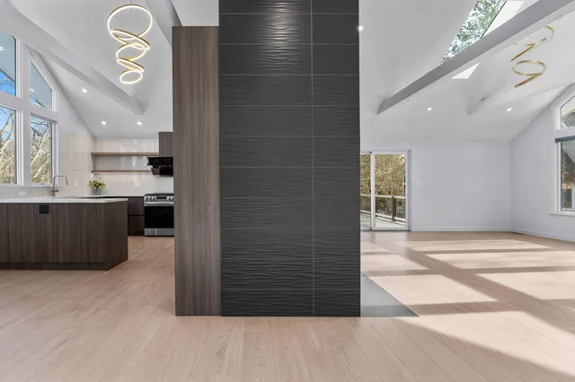 $2,215,000 | 46 Greensward Circle, Mashpee, MA 02649