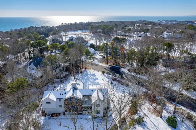 $2,215,000 | 46 Greensward Circle, Mashpee, MA 02649