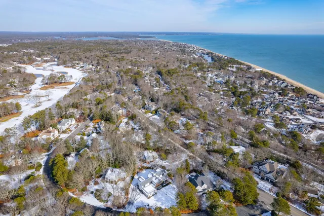 $2,215,000 | 46 Greensward Circle, Mashpee, MA 02649