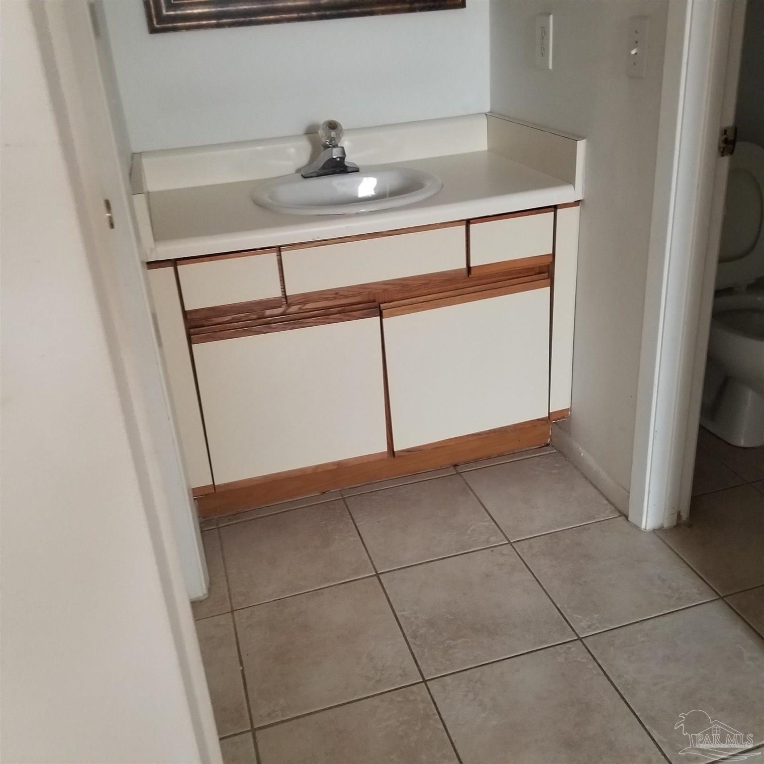 7150 Plantation Road, Unit 326 Pensacola, FL 32504 - Photo 6 of 6 Gallery Image 6