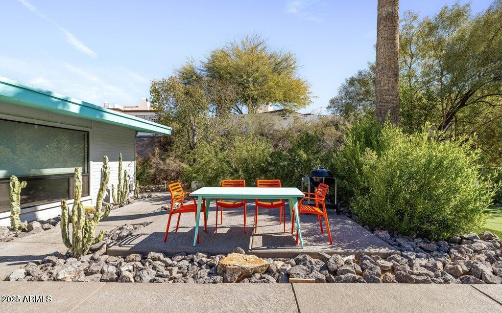 7440 East Cave Creek Road, Unit 1 Carefree, AZ 85377 - Photo 32 of 47 a outdoor space with a patio