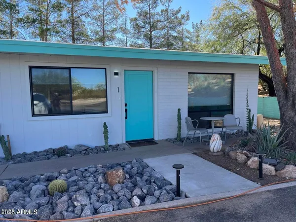 $1,499 | 7440 East Cave Creek Road, Unit 1, Carefree, AZ 85377