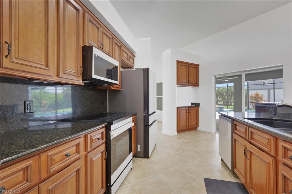 1330 11th Street Southwest Naples, FL 34117 - Photo 14 of 47