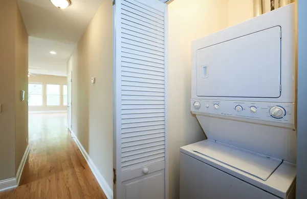 $2,650 | 1609 West Farwell Avenue, Unit 3, Chicago, IL 60626