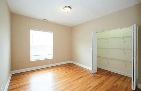 $2,650 | 1609 West Farwell Avenue, Unit 3, Chicago, IL 60626