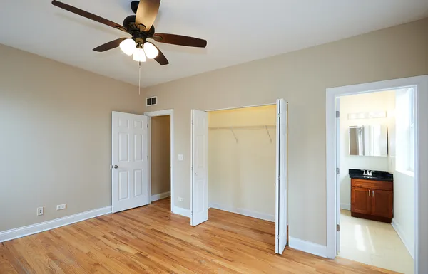 $2,650 | 1609 West Farwell Avenue, Unit 3, Chicago, IL 60626
