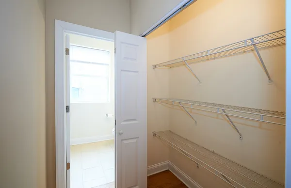 $2,650 | 1609 West Farwell Avenue, Unit 3, Chicago, IL 60626