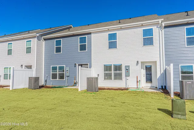 $2,000 | 219 Maddox Drive, Aberdeen, NC 28315