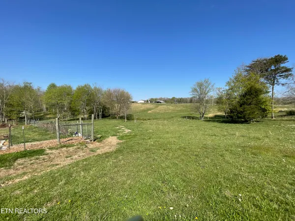 $795,000 | 1951 Hall Road, Clarkrange, TN 38553