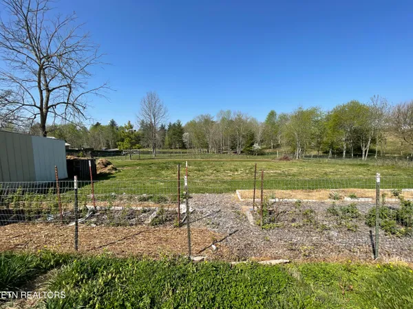 $795,000 | 1951 Hall Road, Clarkrange, TN 38553